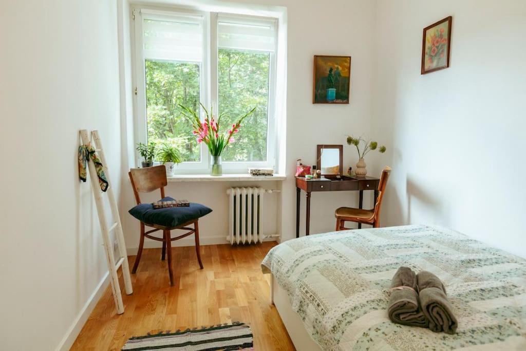 Apartment Retro Vibe In The District Of Warschau
